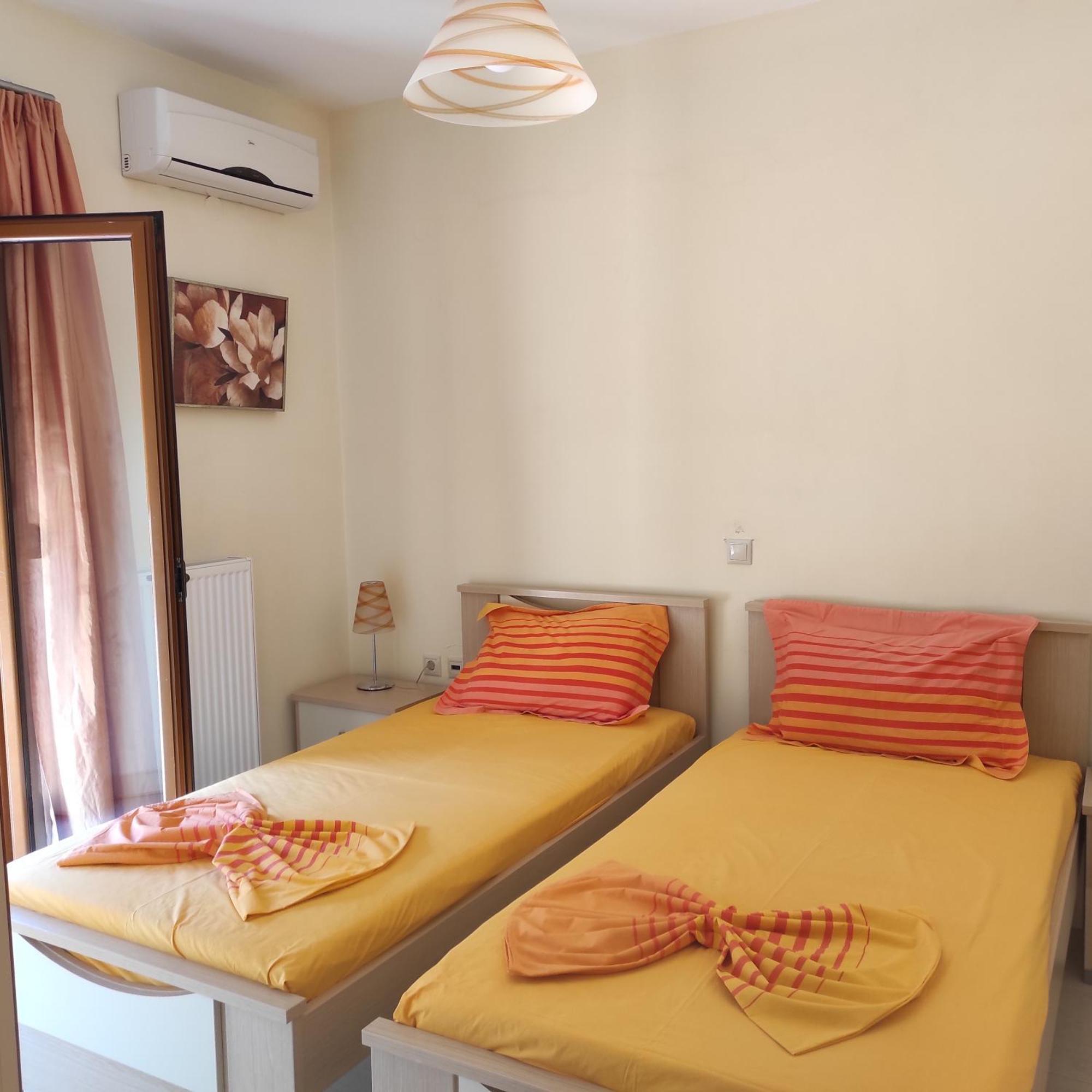 Helidonia Villas Pigí Esterno foto